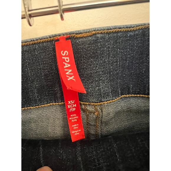 Spanx Flare Jeans Midnight Shade XS Slim Fit premium stretch denim 70's Shaping - Picture 7 of 10